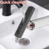 Mini Mop with Self-Squeezing Mechanism